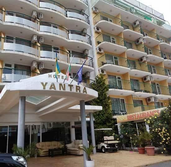 Hotel Yantra サニービーチ エクステリア 写真