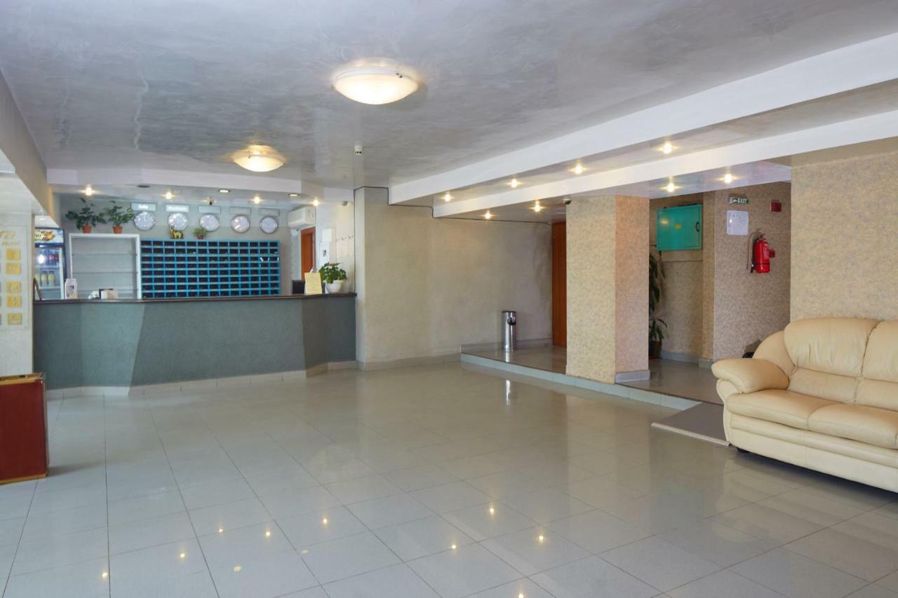Hotel Yantra サニービーチ エクステリア 写真