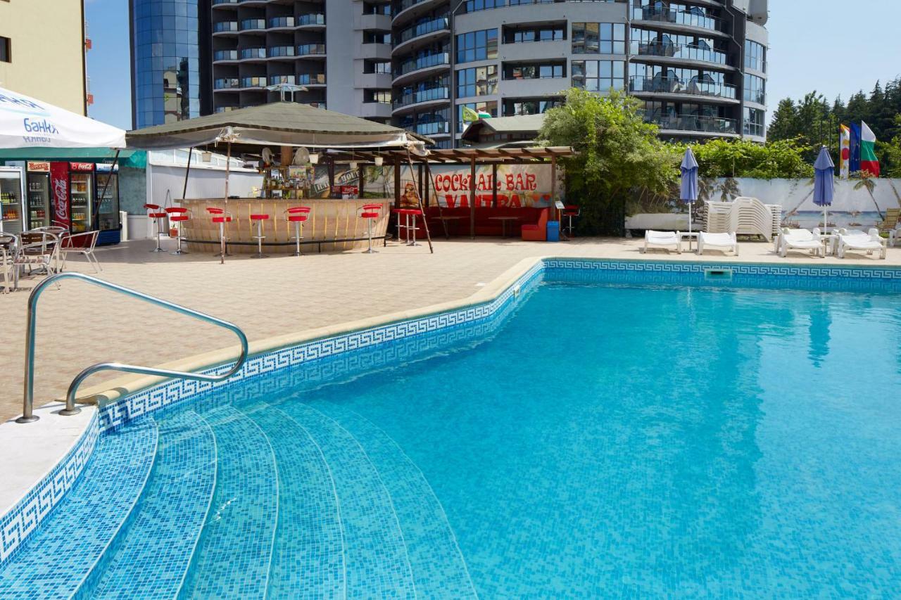 Hotel Yantra サニービーチ エクステリア 写真