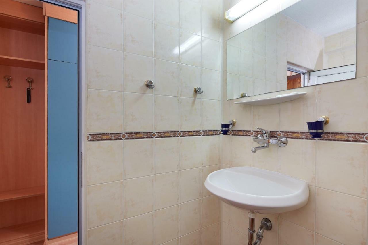 Hotel Yantra サニービーチ エクステリア 写真